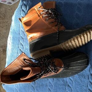 Men's Brown and Black Lace-Up Boots